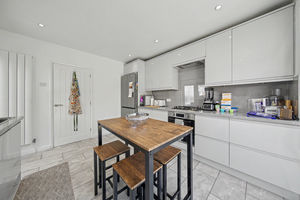 Thornbridge Crescent
